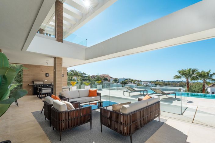 Image No.39-5 Bed Property for sale