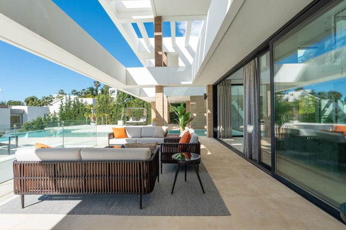 Image No.42-5 Bed Property for sale