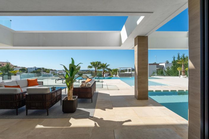 Image No.43-5 Bed Property for sale