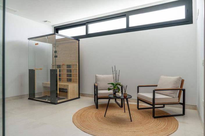 Image No.48-5 Bed Property for sale