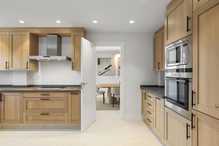 Image No.15-4 Bed Property for sale