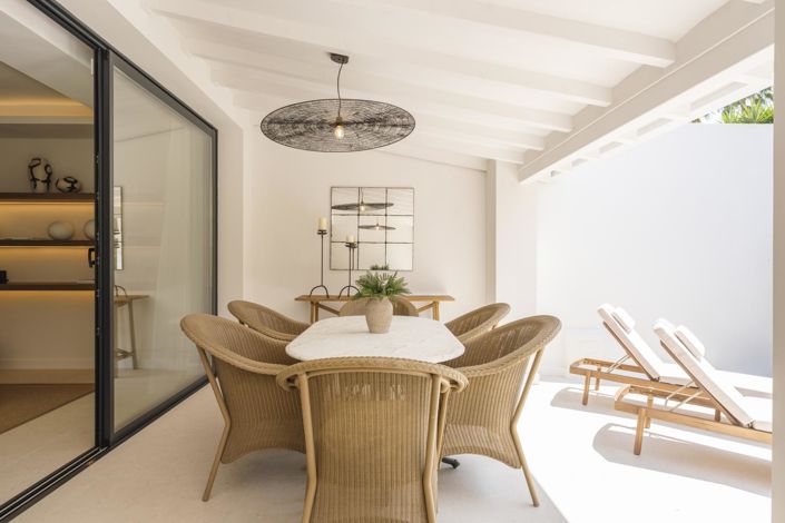 Image No.29-4 Bed Property for sale