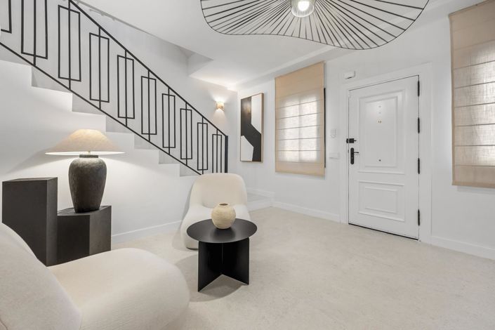 Image No.5-4 Bed Property for sale