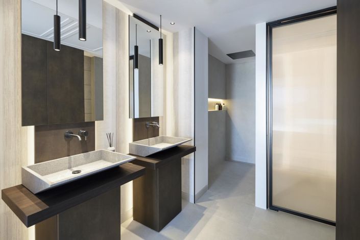 Image No.10-5 Bed Property for sale