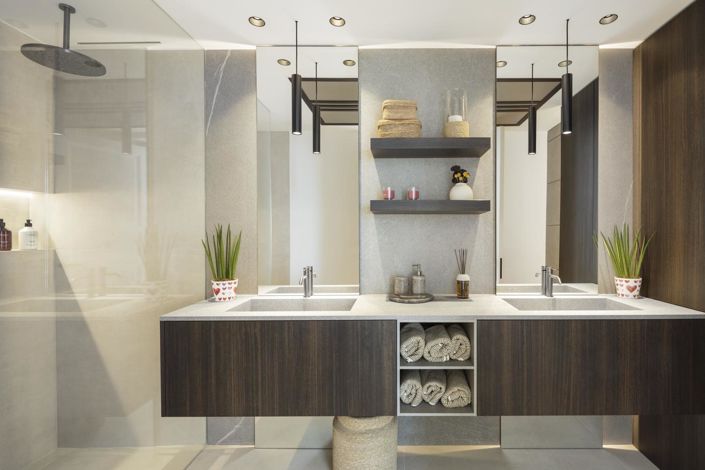 Image No.16-5 Bed Property for sale