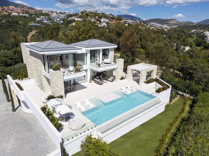 Image No.33-5 Bed Property for sale