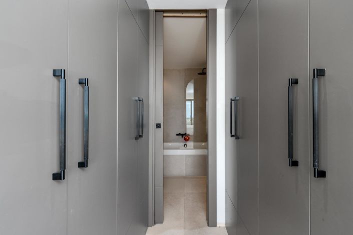 Image No.27-4 Bed Property for sale