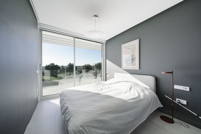 Image No.15-5 Bed Property for sale