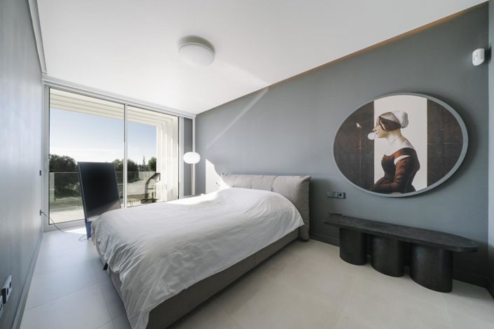 Image No.16-5 Bed Property for sale