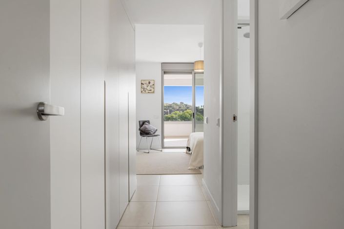 Image No.18-2 Bed Property for sale