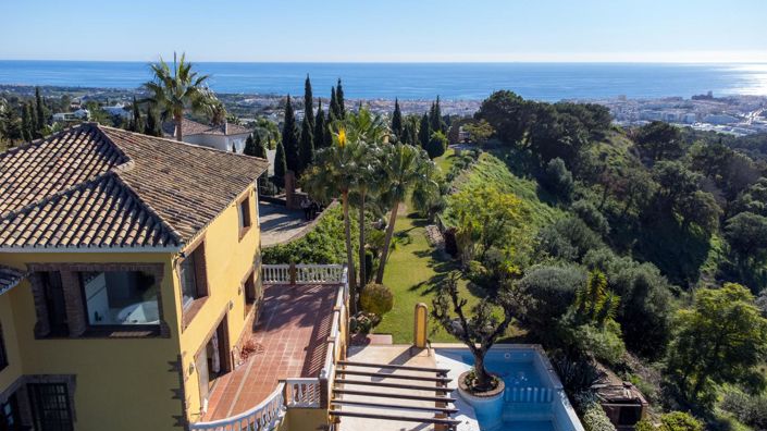 Image No.6-6 Bed Property for sale