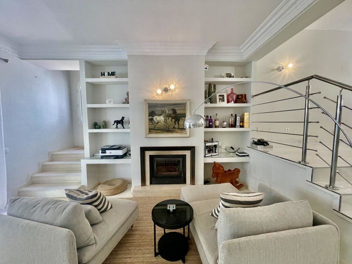 Image No.50-5 Bed Property for sale