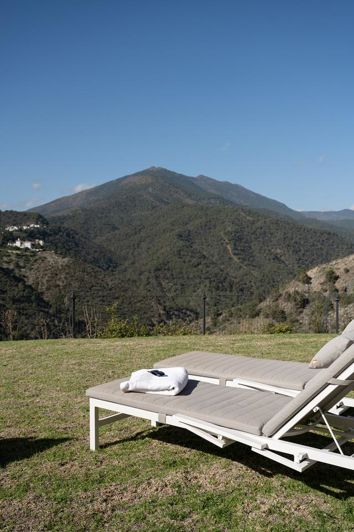 Image No.16-3 Bed Property for sale