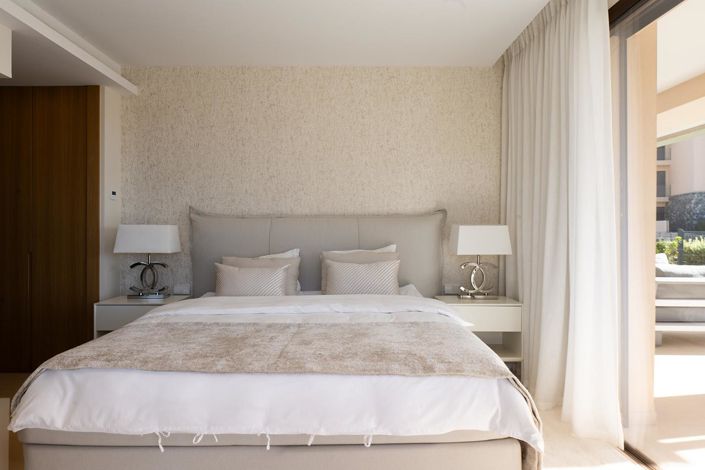 Image No.17-3 Bed Property for sale