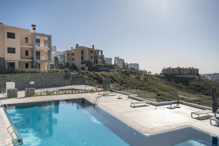 Image No.3-3 Bed Property for sale