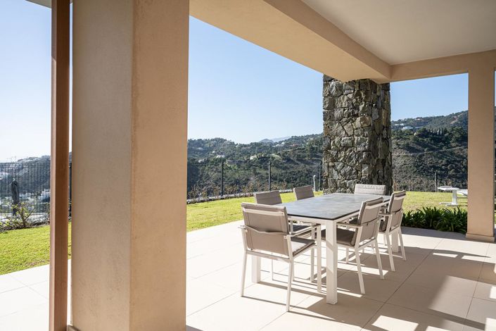 Image No.4-3 Bed Property for sale