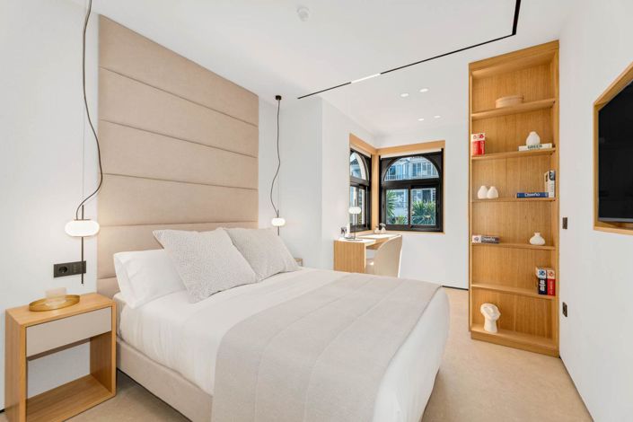 Image No.23-2 Bed Property for sale