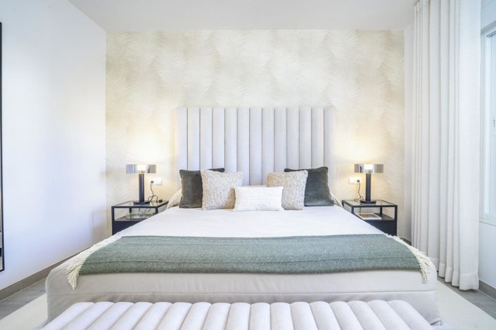 Image No.11-3 Bed Property for sale