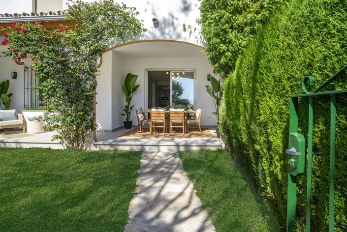 Image No.3-3 Bed Property for sale