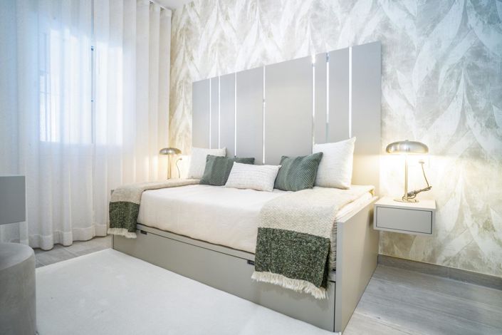 Image No.23-3 Bed Property for sale