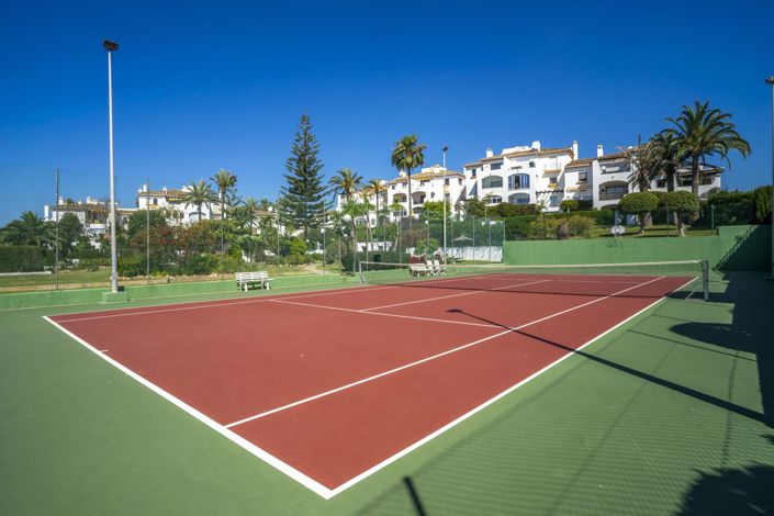 Image No.9-3 Bed Property for sale