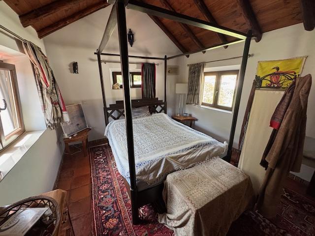 Image No.13-4 Bed Property for sale