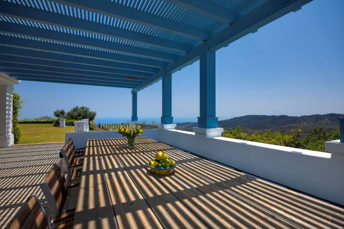 Image No.15-5 Bed Property for sale