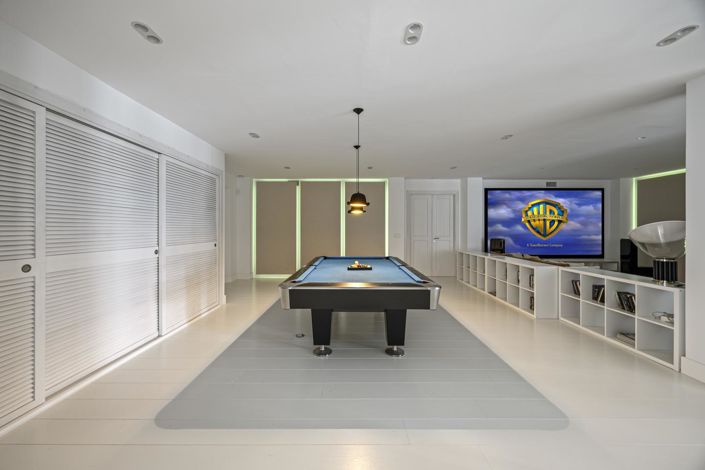 Image No.52-5 Bed Property for sale