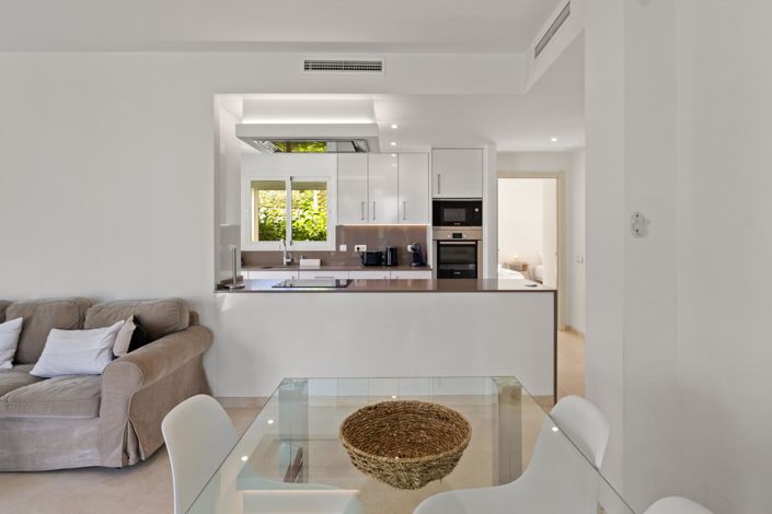 Image No.14-2 Bed Property for sale