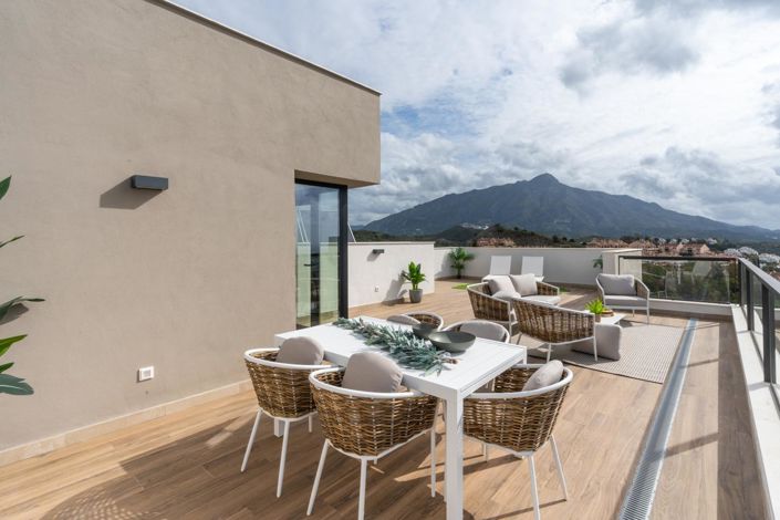 Image No.1-3 Bed Property for sale