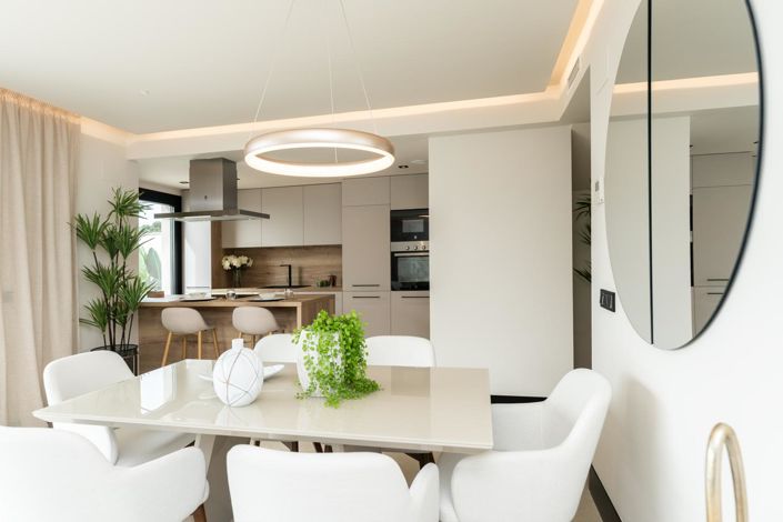 Image No.14-3 Bed Property for sale