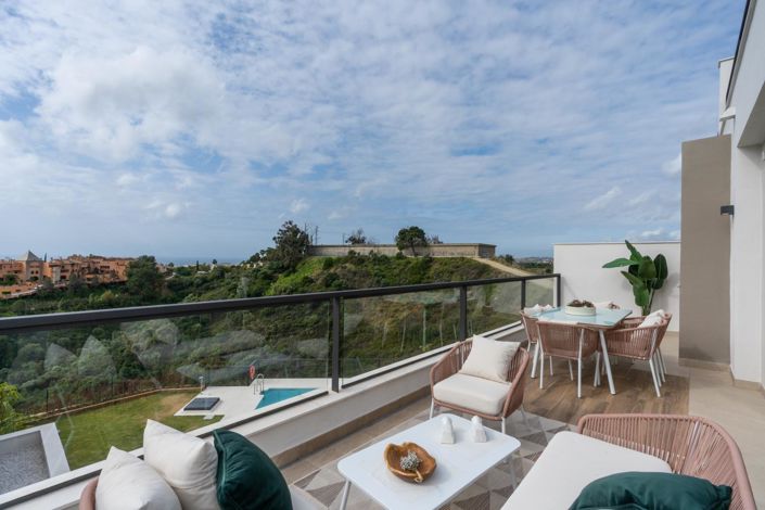 Image No.38-3 Bed Property for sale