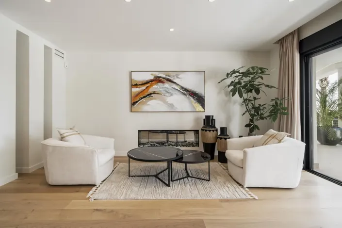 Image No.4-5 Bed Property for sale