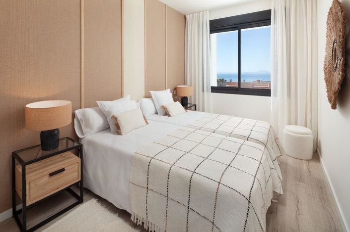 Image No.8-3 Bed Property for sale