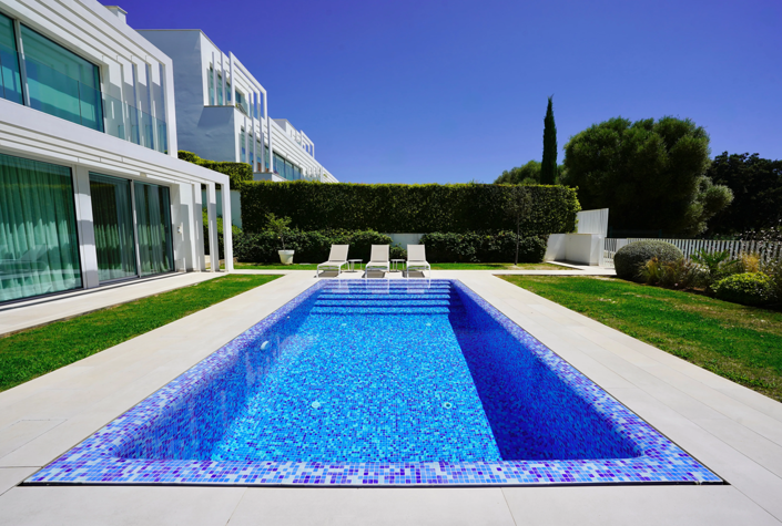 Image No.25-5 Bed Property for sale