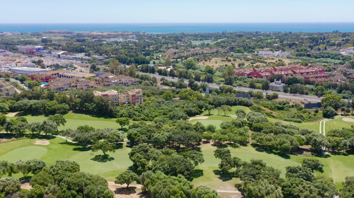 Image No.28-5 Bed Property for sale