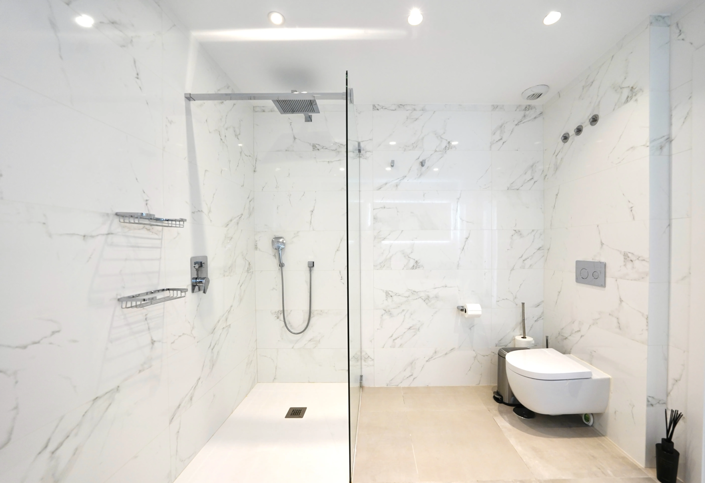 Image No.11-5 Bed Property for sale