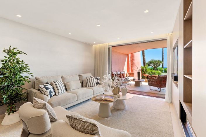 Image No.7-3 Bed Property for sale