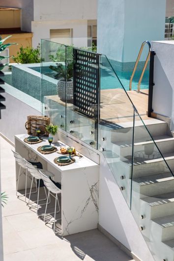 Image No.21-2 Bed Property for sale