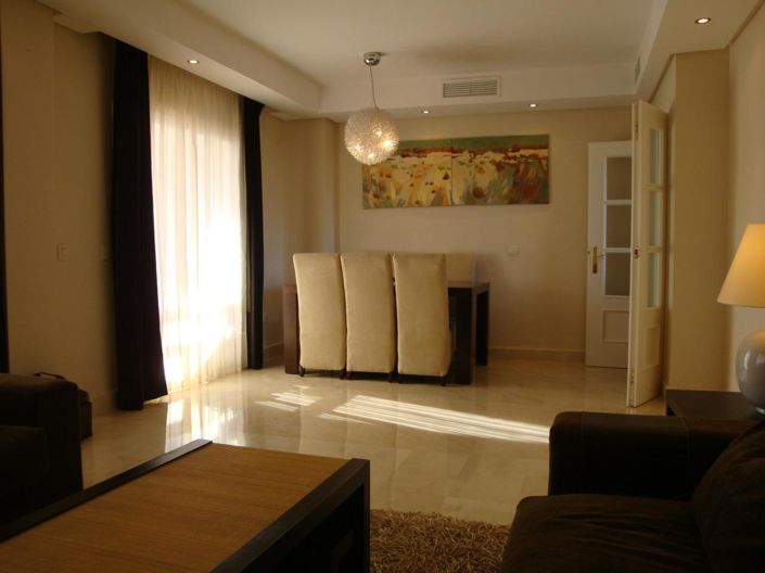 Image No.5-3 Bed Property for sale