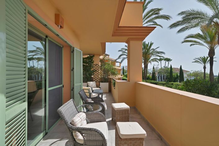 Image No.24-3 Bed Property for sale