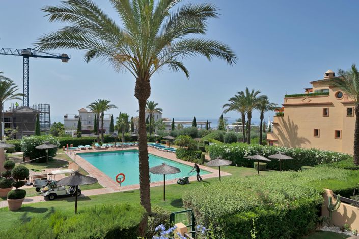 Image No.3-3 Bed Property for sale