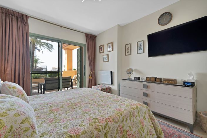 Image No.33-3 Bed Property for sale