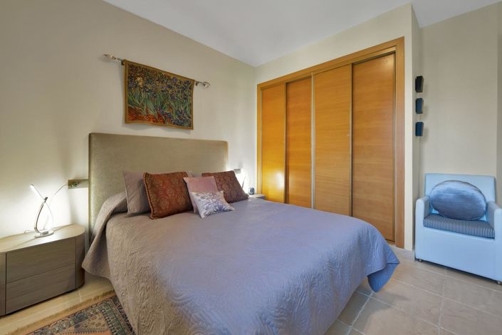 Image No.38-3 Bed Property for sale