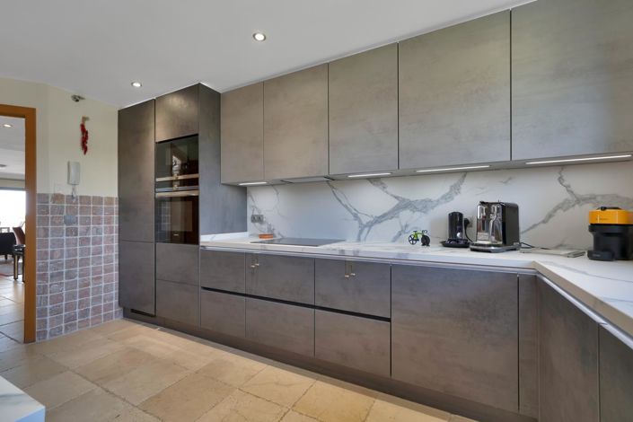 Image No.6-3 Bed Property for sale