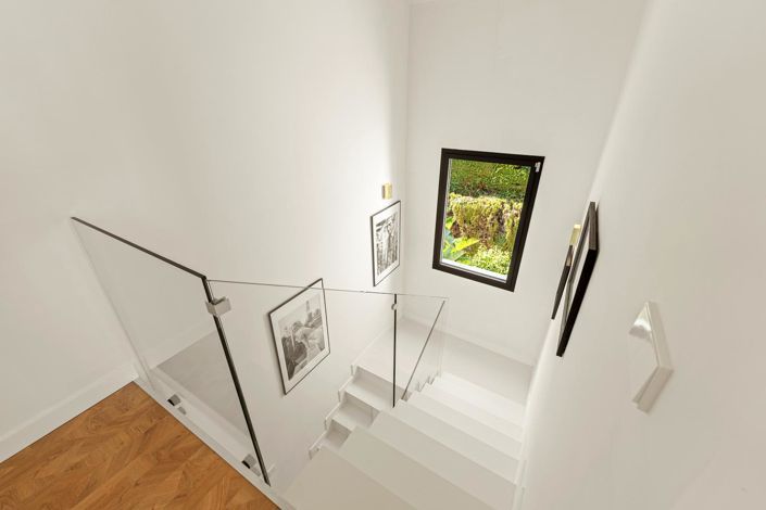 Image No.31-4 Bed Property for sale