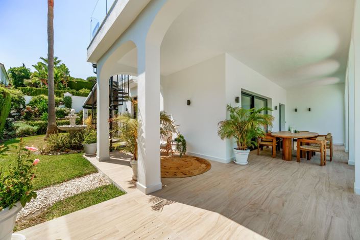 Image No.39-4 Bed Property for sale