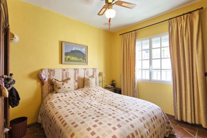 Image No.16-3 Bed Property for sale