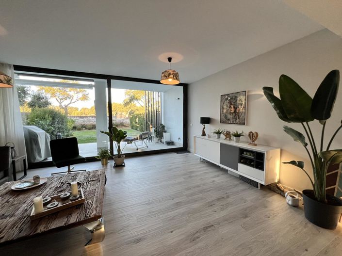 Image No.2-3 Bed Property for sale