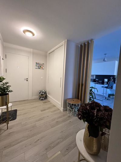 Image No.17-4 Bed Property for sale